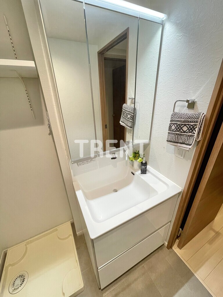 スクエア市谷河田町ヒルサイド-101