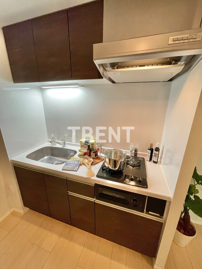 スクエア市谷河田町ヒルサイド-101