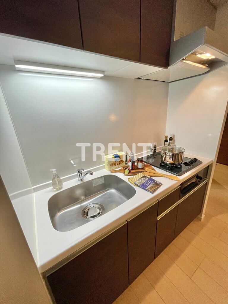 スクエア市谷河田町ヒルサイド-101