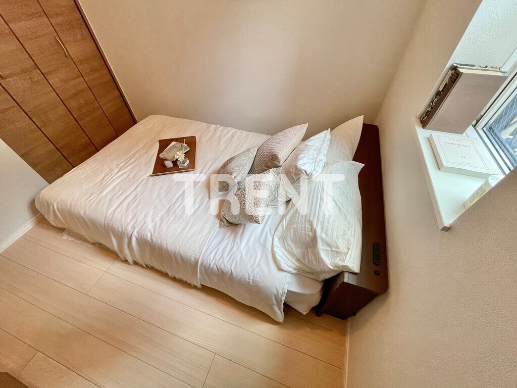 スクエア市谷河田町ヒルサイド-101