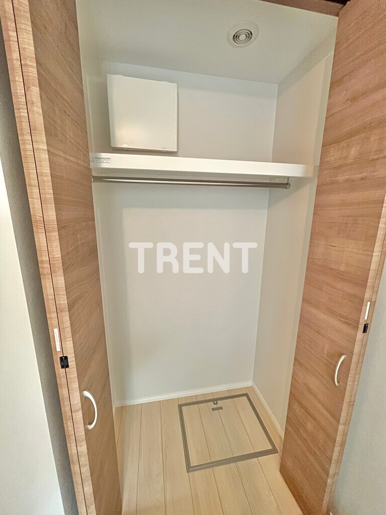 スクエア市谷河田町ヒルサイド-101