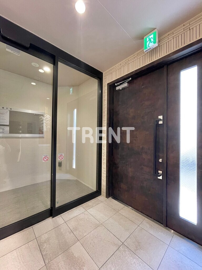 スクエア市谷河田町ヒルサイド-101