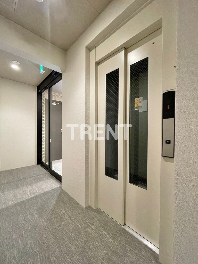 スクエア市谷河田町ヒルサイド-101