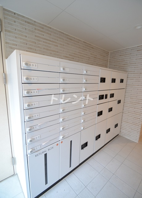 ウェルスクエアイズム千駄ヶ谷-203