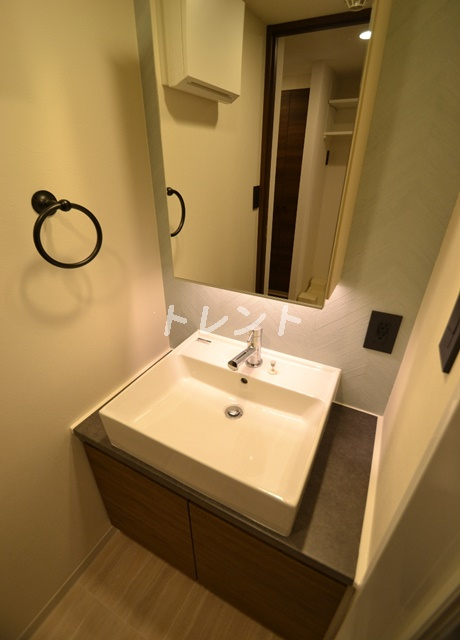 ウェルスクエアイズム千駄ヶ谷-203