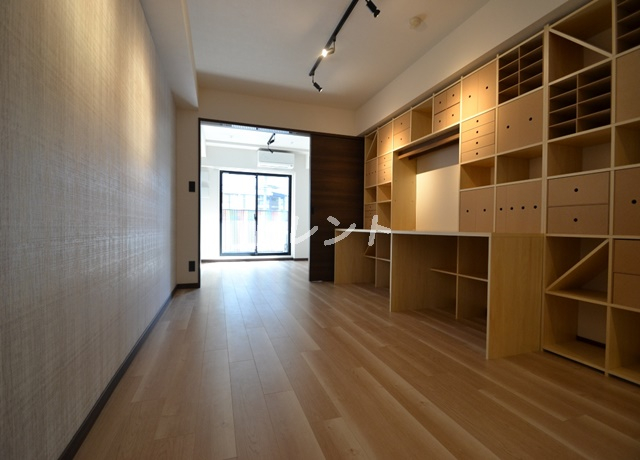 ウェルスクエアイズム千駄ヶ谷-203