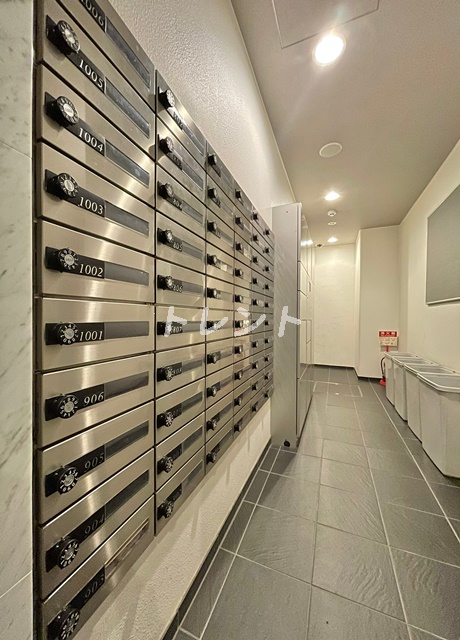 パークキューブ四谷三丁目-303