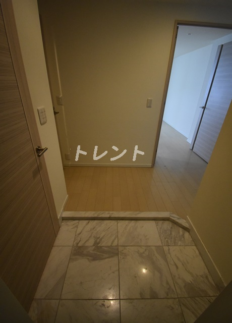 ザトーキョータワーズミッドタワー-1605