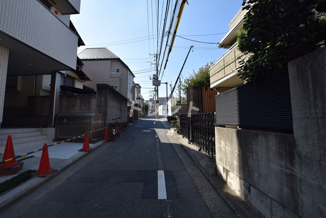 プラージュ早稲田-303