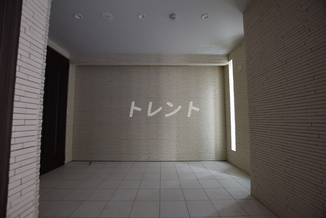 プラージュ早稲田-303