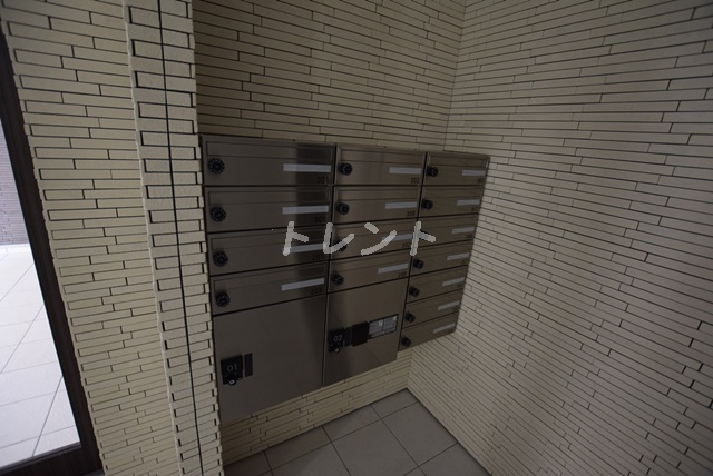 プラージュ早稲田-303