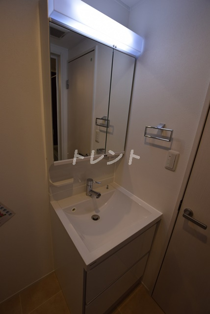 プラージュ早稲田-303