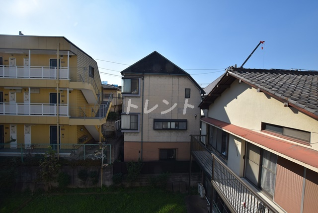 プラージュ早稲田-303