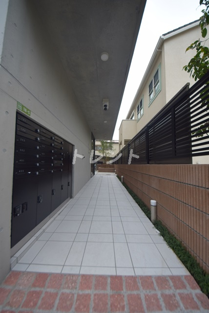 ウェルスクエアイズム文京小日向-102