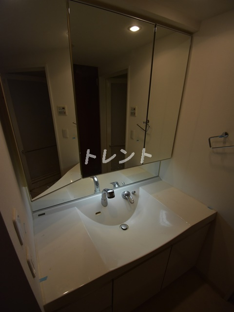 コンフォリア田町-305