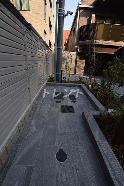 パークアクシス市谷加賀町-402