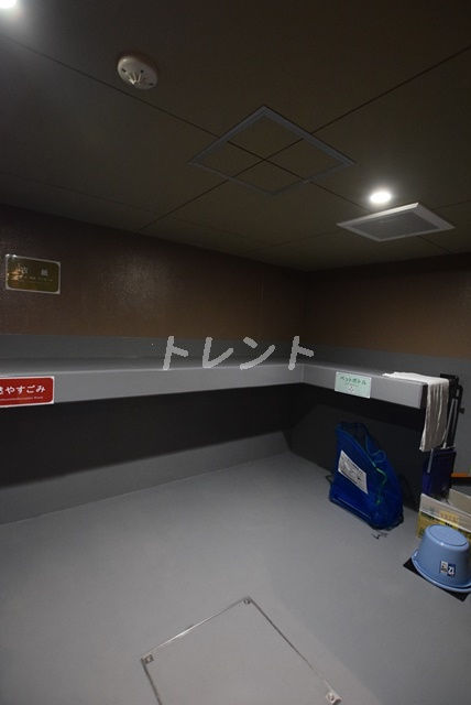 パークアクシス市谷加賀町-402