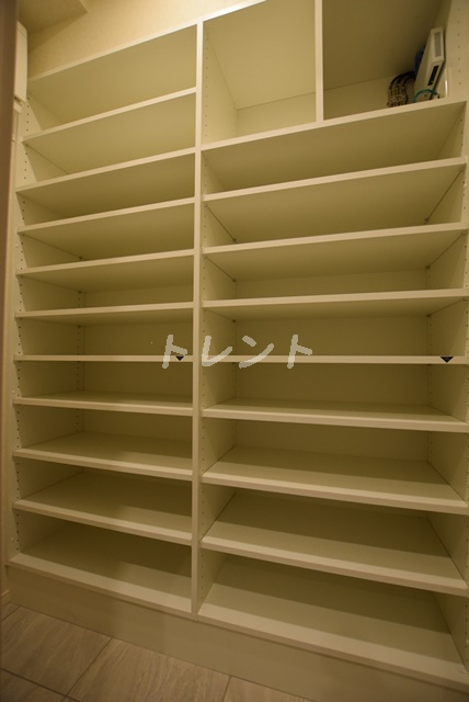 パークアクシス市谷加賀町-402