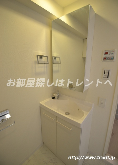 プレールドゥーク渋谷初台-1003