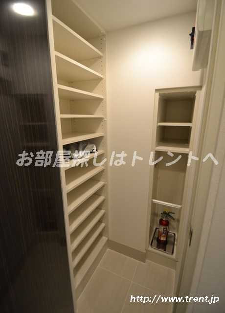 ミッドタウンコンド四谷-702
