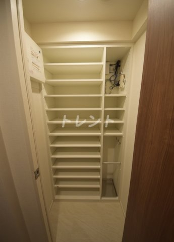 パークアクシス市谷左内町-202