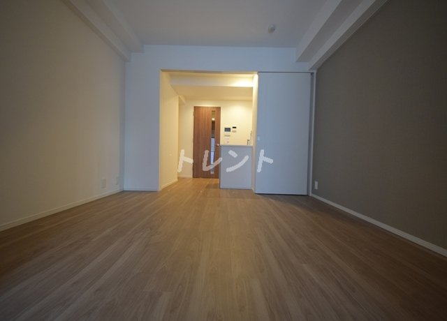 パークアクシス市谷左内町-202