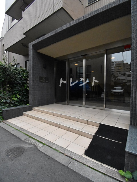 コートレアル三田綱町-406