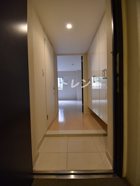 コートレアル三田綱町-406