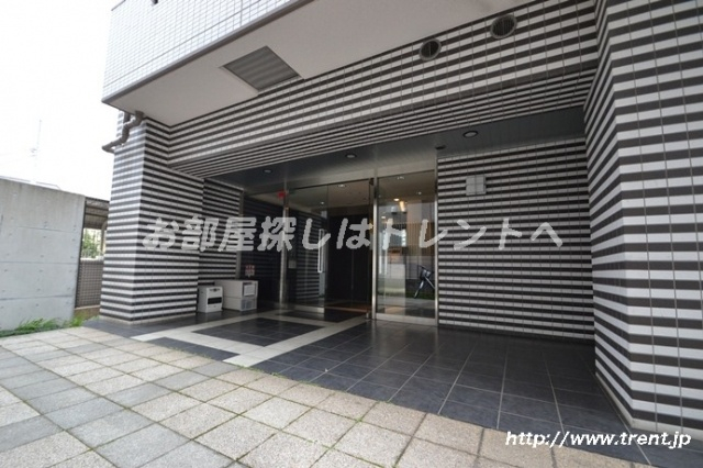 ラグジュアリーアパートメント中野坂上-802