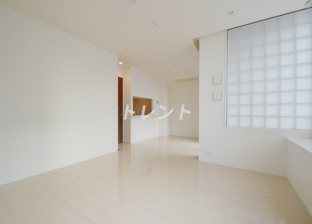 ガーネットコート四谷-704