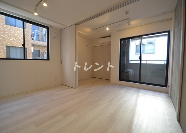 ラクラス四谷三丁目-206