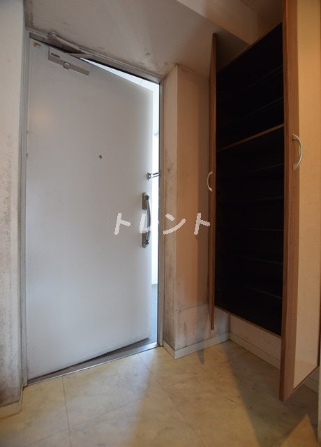 クリア岩本町-302