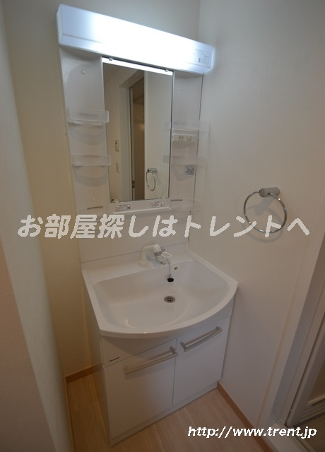 パインヒルズ-302