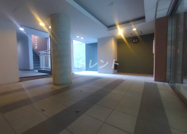 ザハウス中野坂上-201