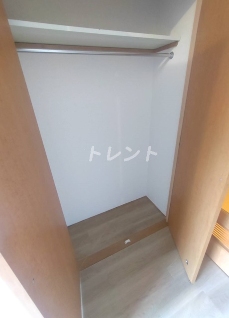 ザハウス中野坂上-201