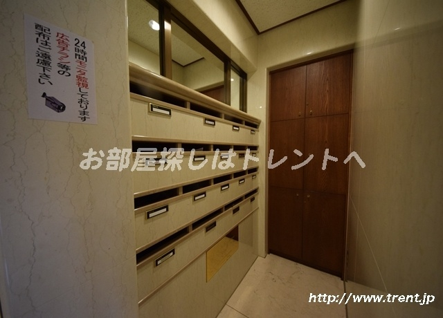 ルーフ御茶ノ水ヒルズ-10B