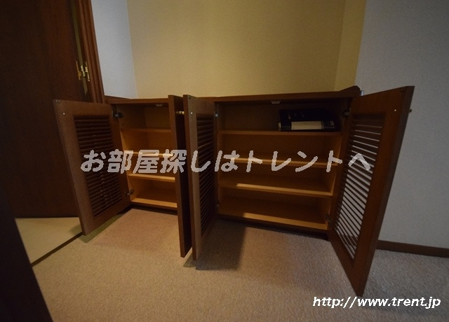 ルーフ御茶ノ水ヒルズ-10B