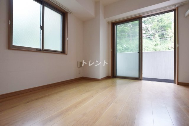 レジス音羽の杜-202