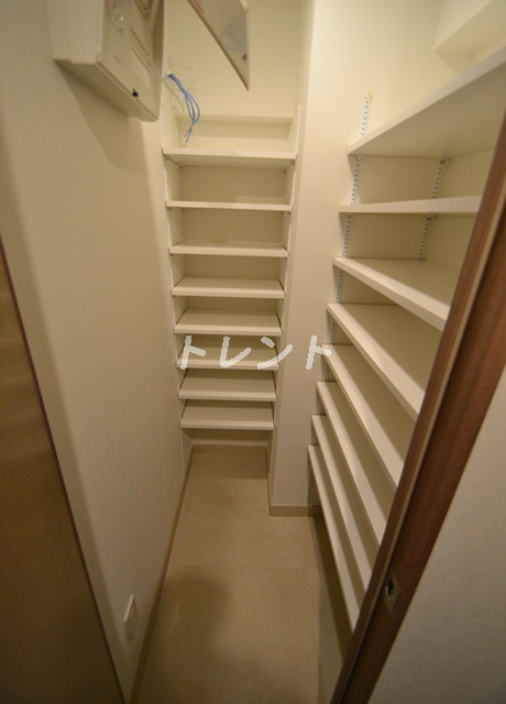 ディアナコート御苑内藤町-103