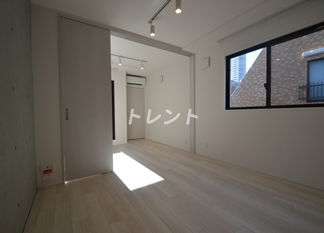 ラクラス四谷三丁目-301