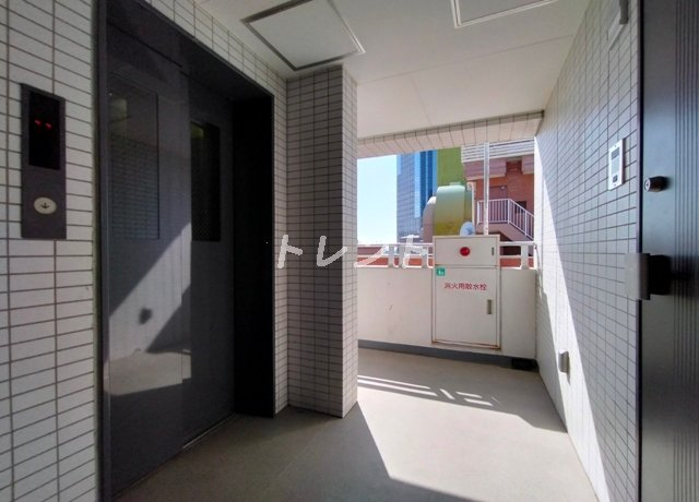 アジールコート中野坂上-704