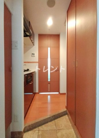 アジールコート中野坂上-704