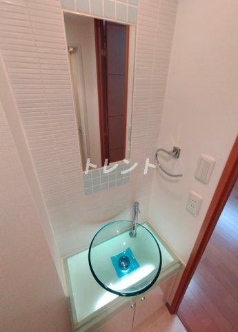 アジールコート中野坂上-704