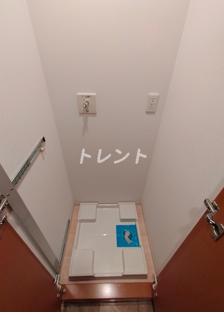 アジールコート中野坂上-704