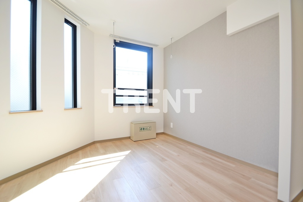 タスキスマート新宿-303