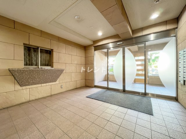 スカイコート目白台-704