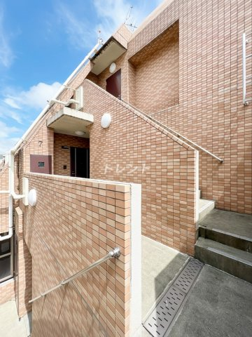 スカイコート目白台-704