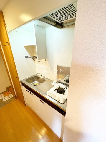 スカイコート目白台-704