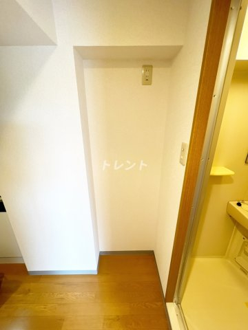 スカイコート目白台-704