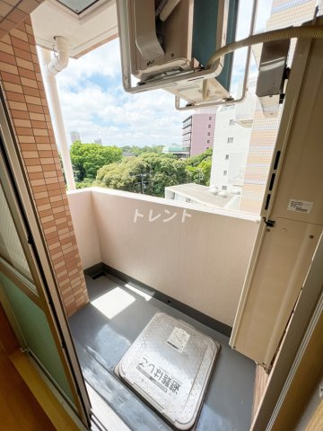 スカイコート目白台-704